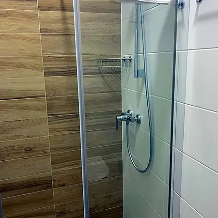 Отель Rirooms