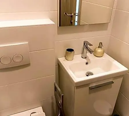 Rirooms Отель
